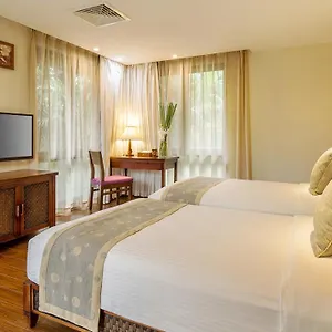 Yalong Bay & ***** Sanya